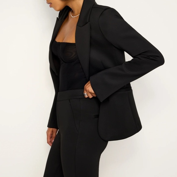 Good American ￼Women's Black Blazer - Picture 2 of 8
